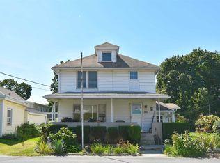 266 8th St, Verplanck, NY 10596