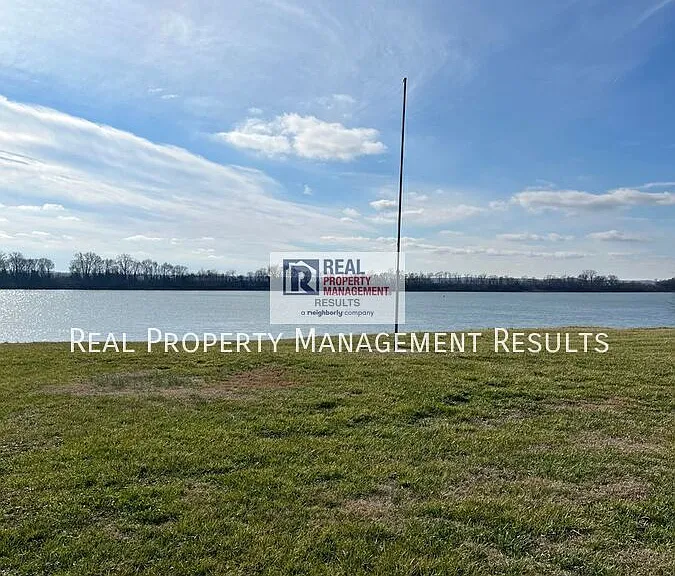 603 W Water St — Photo 19