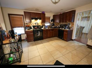 10 Wordsworth St #1, Boston, MA 02128