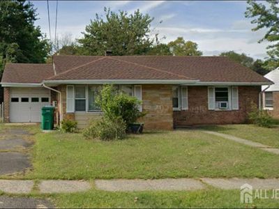 14 Roger Rd, Edison, NJ, 08817