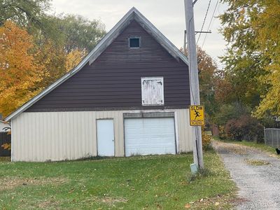 Vl E Shaw St #E, Howard City, MI, 49329