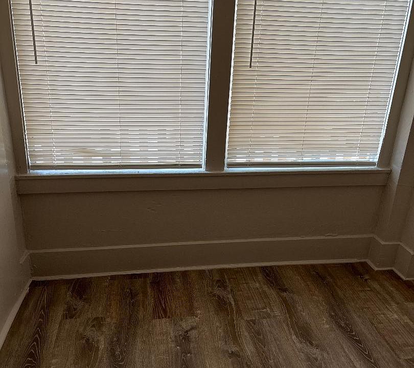 dining area in kitchn