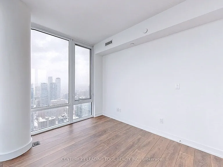 501 Yonge St #5102 — Photo 18