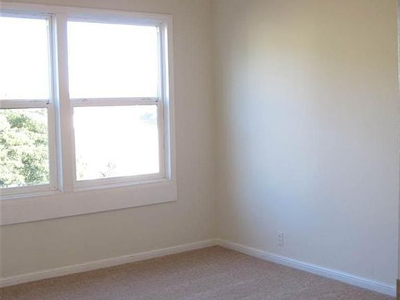5th image of 238 Ramsell St