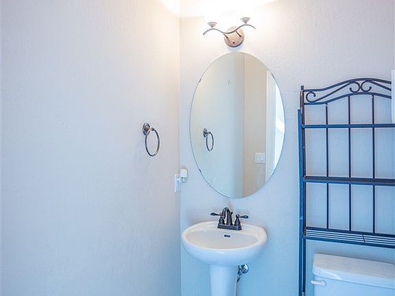 5th image of 1101 Mimosa Dr