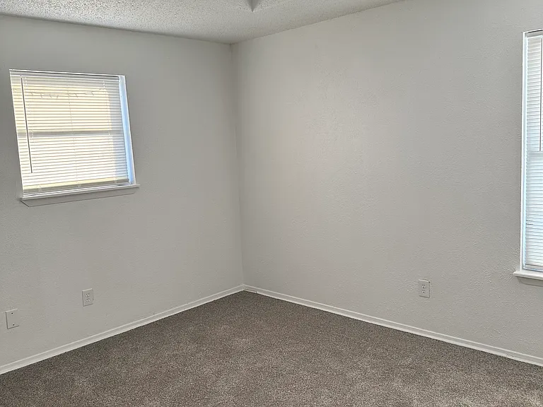 1805 Marquita St #B — Photo 8