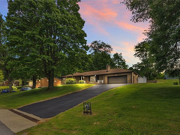 2nd image of 104 Pine Dr