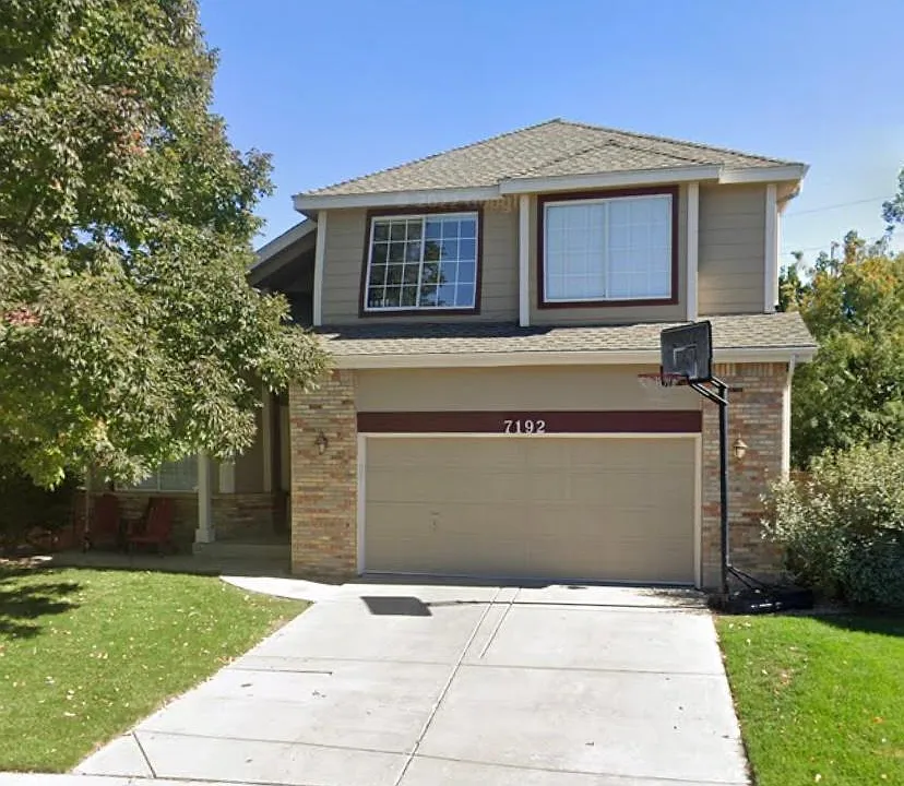 7192 Edgewood Dr