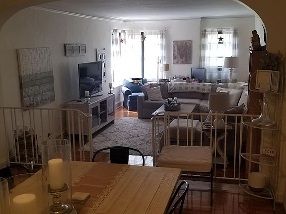 3rd image of 150 E Hartsdale Ave APT 1E