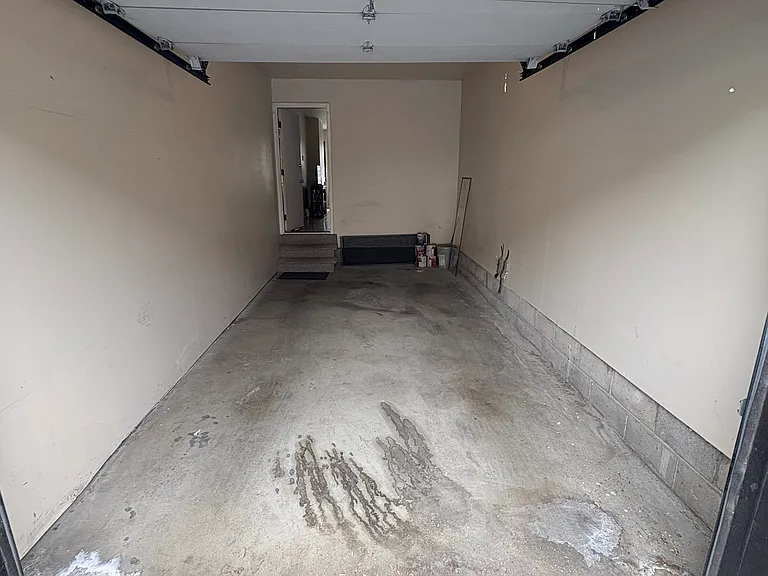 2113 Walnut St #8 — Photo 11