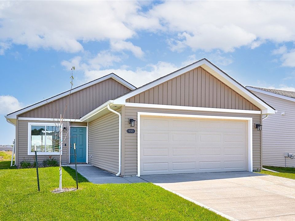1st image of 900 Aster Dr