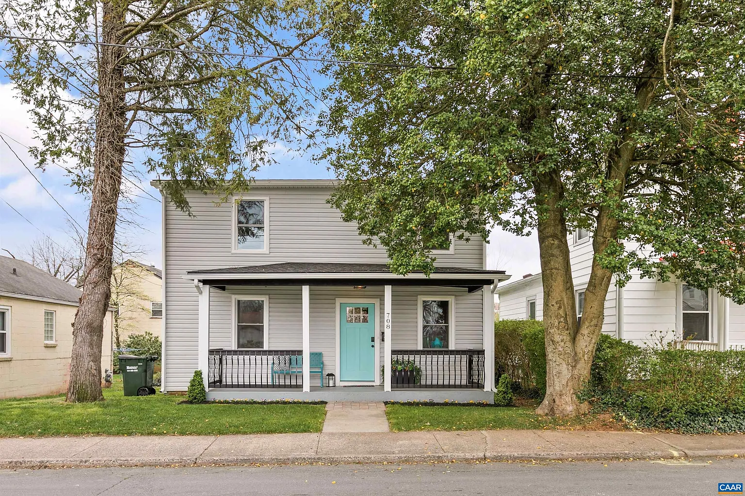 708 West St photo 1