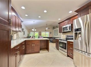 9132 Lake Park Cir, Fort Lauderdale, FL 33328