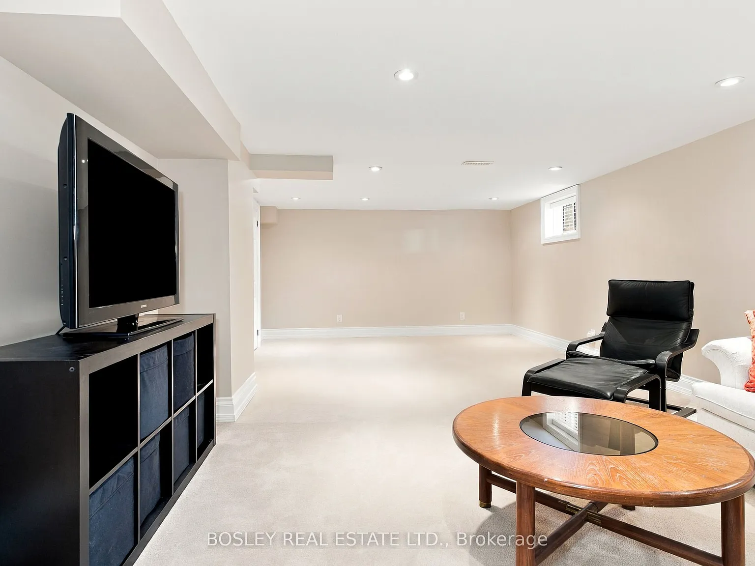 2 bed, $1,600 — Photo 3