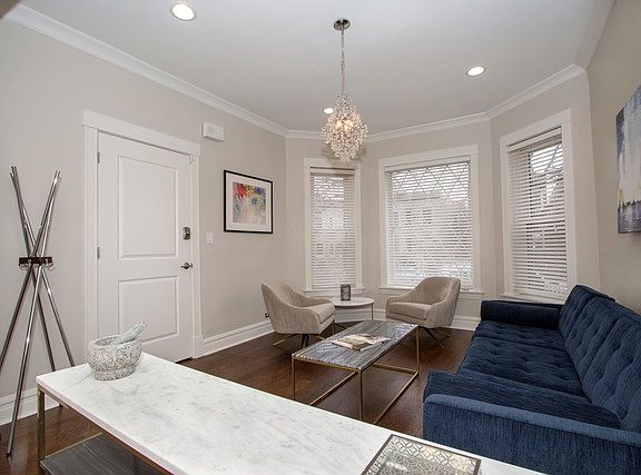 2nd image of 2704 N Francisco Ave