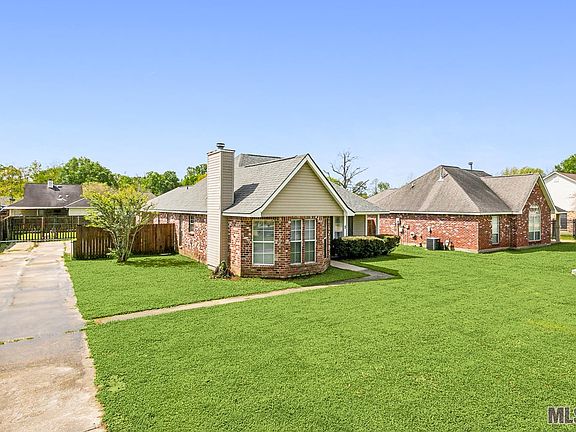 2nd image of 13488 Meadow Crossing Dr