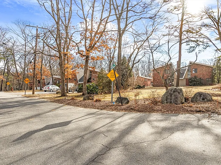 17 Ridge Rd #2 — Photo 9