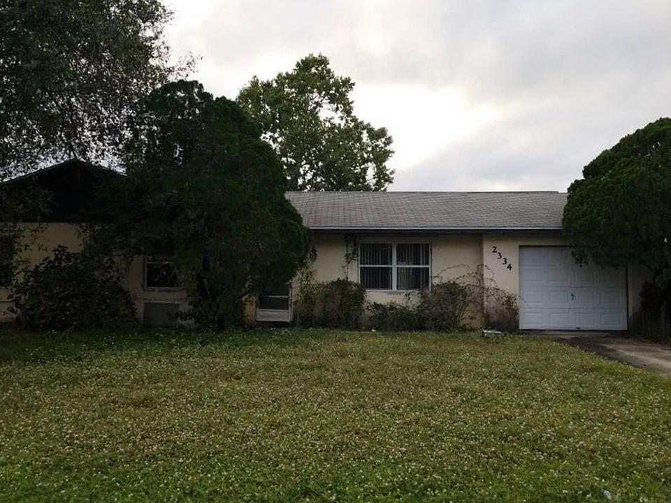1st image of 2334 SE Wald St