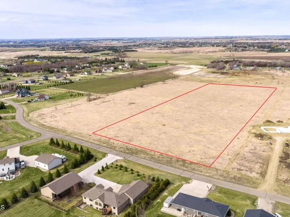 Runnel Rd, Bismarck, ND 58503