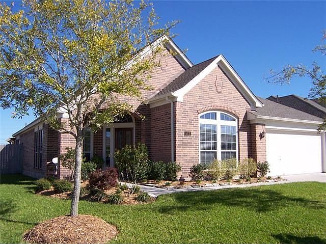1st image of 523 Mannington Ln