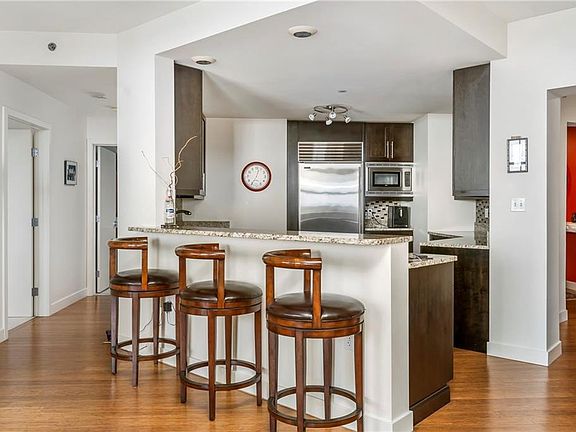 3rd image of 1 W Exchange St Unit 2403