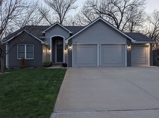 7312 N Donnelly Ave, Kansas City, MO 64158