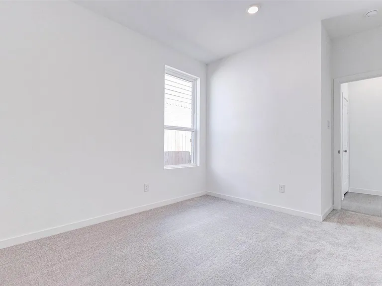 27410 Sweetwater Bay Dr — Photo 31