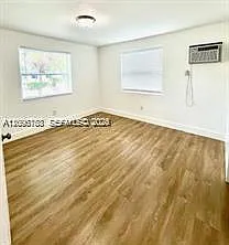 8960 NE 2nd Ave — Photo 7