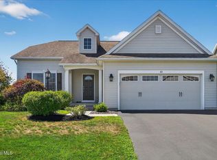 43 Somerset Dr, Clifton Park, NY 12118