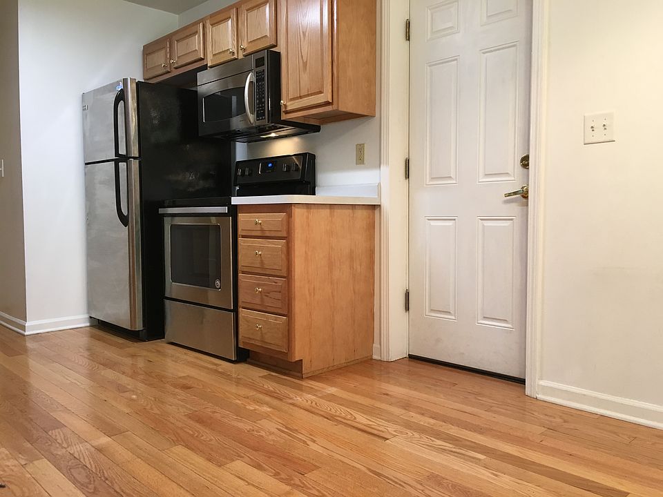 1st image of 1194 Leisure Dr