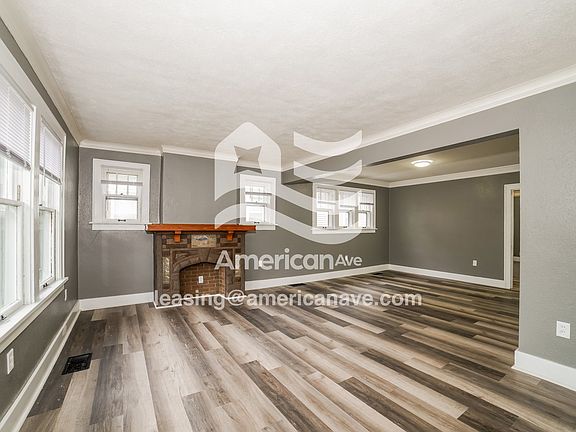 1346883_003_wm_-_living_room_13347664.jpg