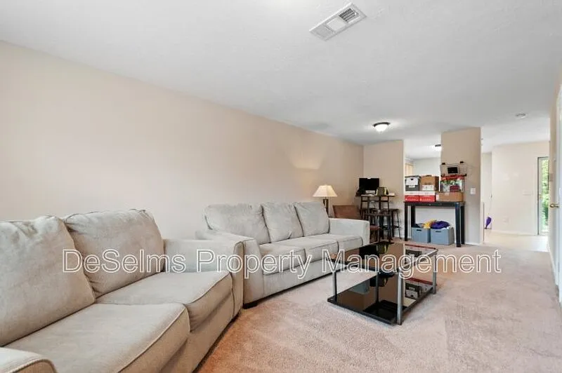 2 bed, 2.5 bath, 1326 sqft, $1,550 — Photo 4