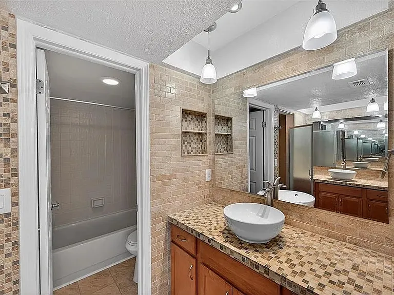 13601 Frigate Ct #106M — Photo 14
