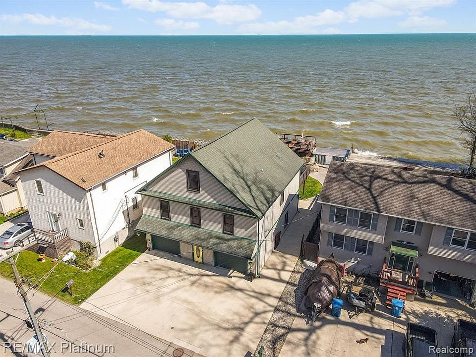 1st image of 7438 Lakeshore Dr