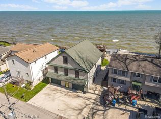 7438 Lakeshore Dr, Newport, MI