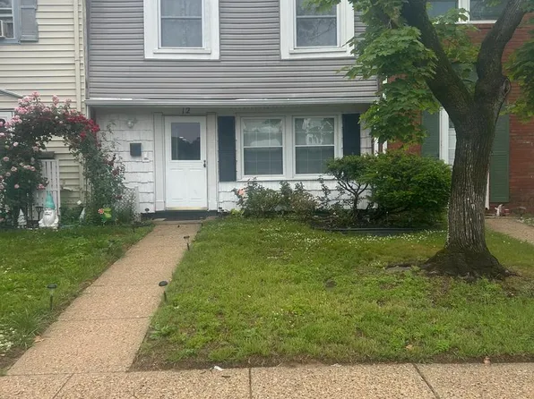12 Roxburn Pl, Willingboro, NJ 08046