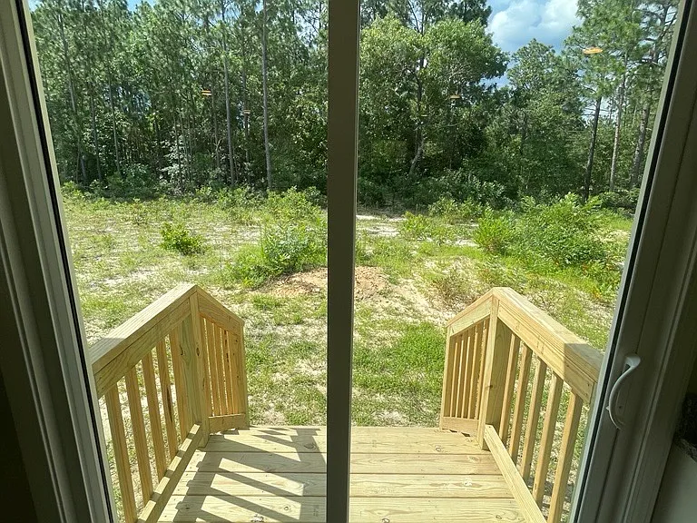 1006 Crystal Springs Dr — Photo 12