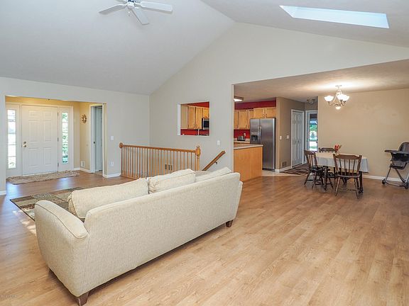 8865 Chadwick Lane-104