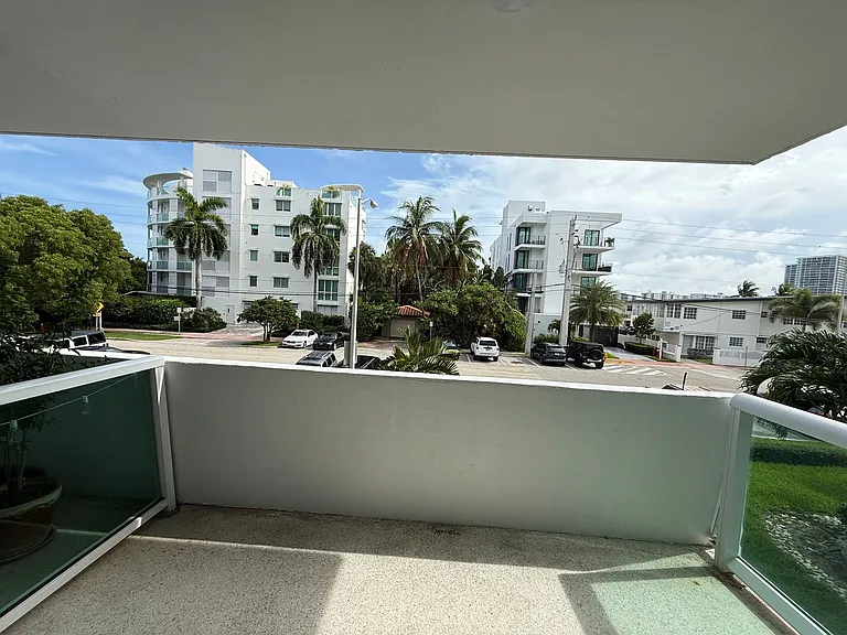 191 Bay Dr #5 — Photo 9
