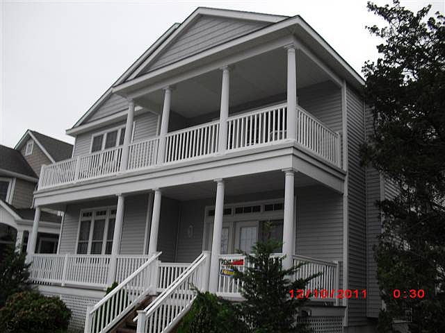 1st image of 3559 West Ave