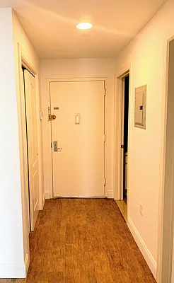 Rented by Compass | media 27