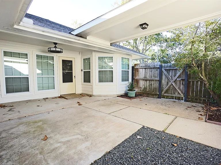 2003 Gable Hollow Ln — Photo 27
