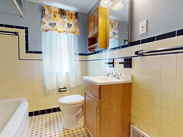 6163 Ridge Rd #1 — Photo 12