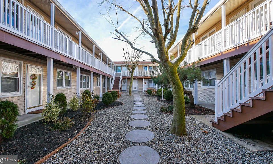 6 N Newport Ave, Ventnor City, NJ 08406 Zillow