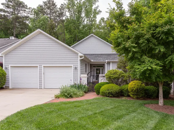 1384 Bradford Pl, Pittsboro, NC 27312