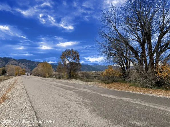 2853 County Road 117, Thayne, WY 83127