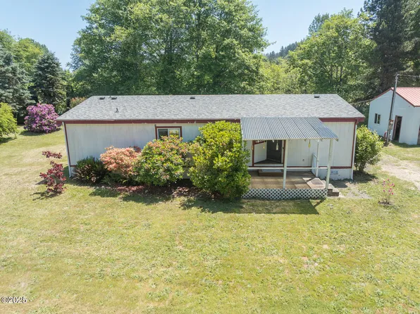 480 SW Siletz River Dr, Siletz, OR 97380
