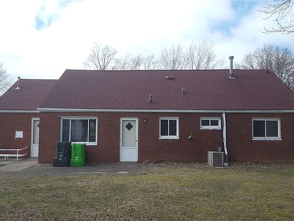 5th image of 609 Birch Ave