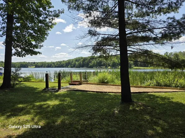 4961 Lakeview Rd, Gladwin, MI 48624
