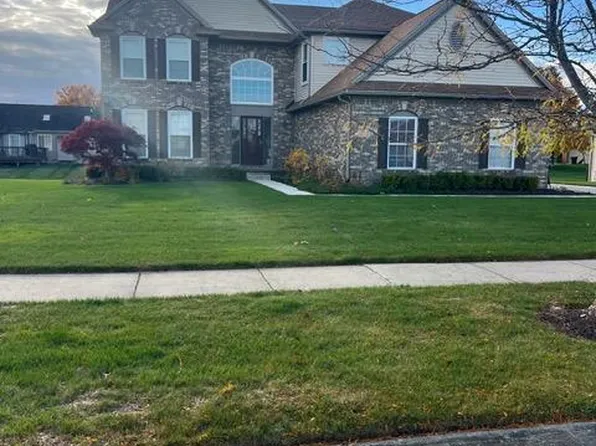 42887 Sadie Ln, Belleville, MI 48111